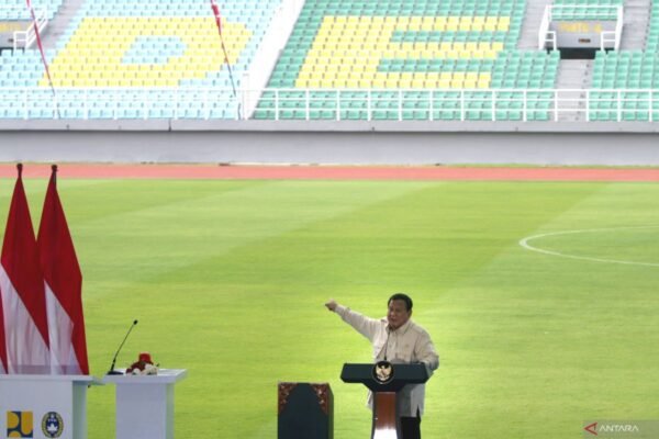 Berikut beberapa alternatif judul untuk "Presiden dukung penuh rencana PSSI bentuk klub-klub amatir di daerah":

1. "Presiden Mendukung Inisiatif PSSI untuk Mendirikan Klub Amatir di Seluruh Daerah"
2. "Presiden Memberikan Dukungan Penuh Terhadap Rencana PSSI Membangun Klub Amatir Regional"
3. "Komitmen Presiden: Dukungan Penuh untuk Pembentukan Klub Amatir oleh PSSI di Daerah"
4. "Presiden Dukung PSSI dalam Upaya Membentuk Klub Amatir di Setiap Daerah"
5. "Peluncuran Rencana PSSI untuk Klub Amatir: Dukungan Penuh dari Presiden"
6. "Presiden Menyatakan Dukungan terhadap Pembentukan Klub Amatir oleh PSSI di Seluruh Tanah Air"

Silakan pilih atau modifikasi sesuai kebutuhan!