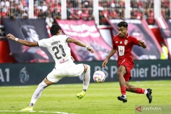 Berita Terkini: Hansamu Yama Perpanjang Kontrak Bersama Persija Jakarta