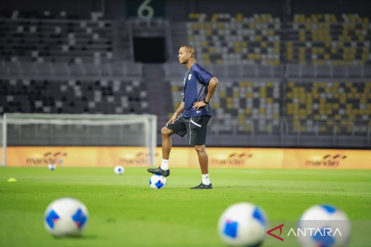Menantang Saudi dan Irak: Kluivert Harapkan Timnas Indonesia Tampil Sempurna
